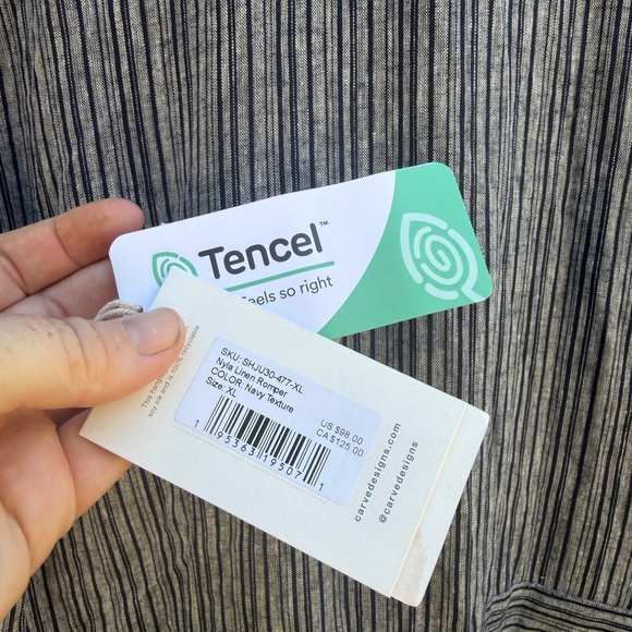 Carve Designs- Nyla Linen Romper / Navy Texture - XL - Picture 8 of 8